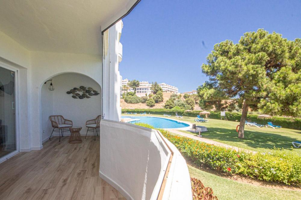 Wonderful 2 Bed Apartment With Stunning Sea Views Sitio de Calahonda Dış mekan fotoğraf